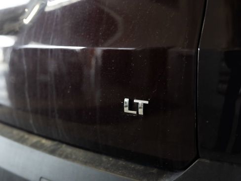 Used 2021 Chevrolet Traverse LT image 7