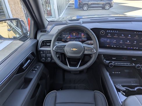 New 2026 Chevrolet Suburban Premier w/ Sun And Tow Package image 3