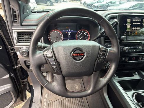 Used 2021 Nissan Titan PRO-4X w/ Pro-4x Convenience Package AWD/4WD image 16