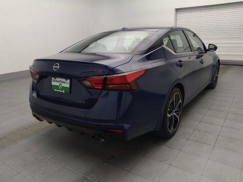Used 2024 Nissan Altima 2.5 SR FWD image 9