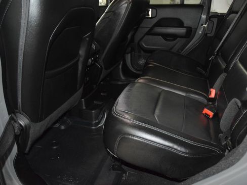 Used 2021 Jeep Wrangler Unlimited Sahara w/ Safety Group AWD/4WD image 36