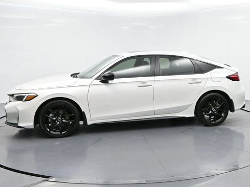 Used 2025 Honda Civic Sport image 4