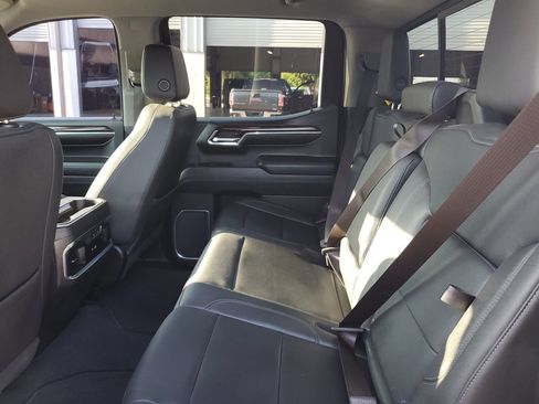 Used 2023 GMC Sierra 1500 SLT w/ SLT Premium Plus Package RWD image 11
