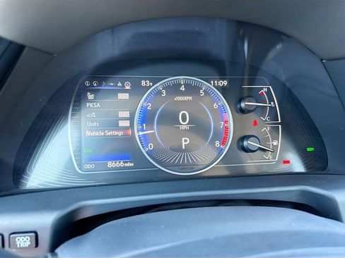 Used 2025 Lexus ES 350 w/ Premium Package image 40