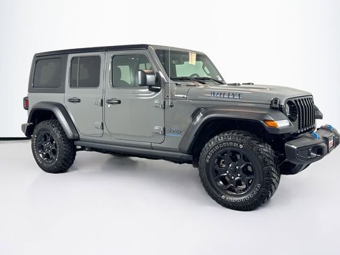 Used 2023 Jeep Wrangler Unlimited w/ 8.4" Radio Group image 3
