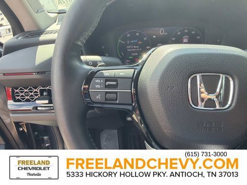 Used 2025 Honda Accord Touring image 26