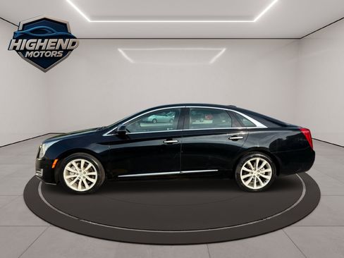 Used 2017 Cadillac XTS Luxury image 3