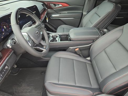 New 2026 Chevrolet Traverse Z71 w/ Enhanced Driving Package image 10