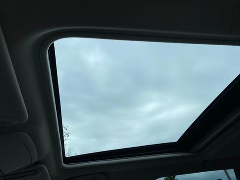 Used 2022 Subaru Forester Premium image 50