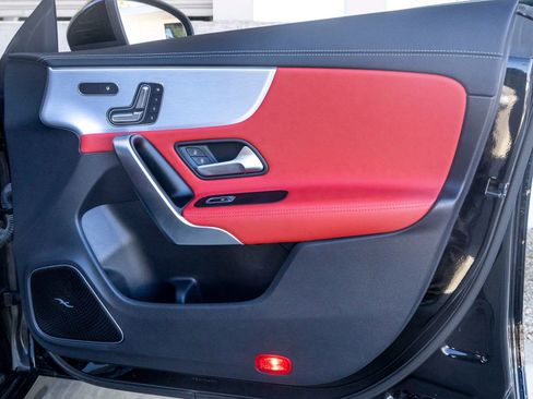 Used 2023 Mercedes-Benz CLA 35 AMG 4MATIC image 25