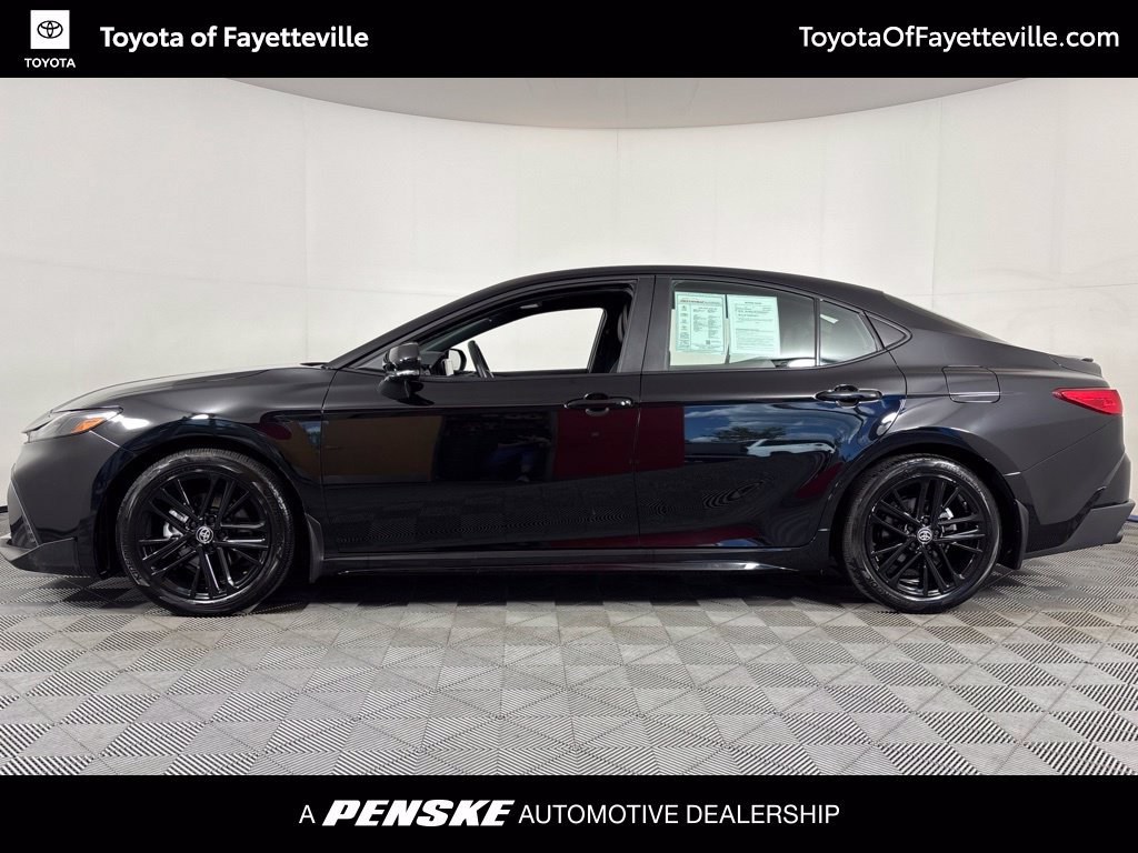 Used 2025 Toyota Camry SE w/ Convenience Package FWD image 16