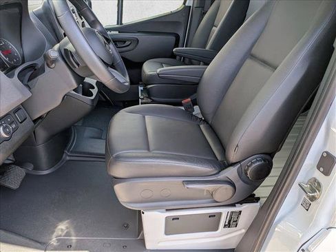 Certified 2025 Mercedes-Benz Sprinter 2500 image 15