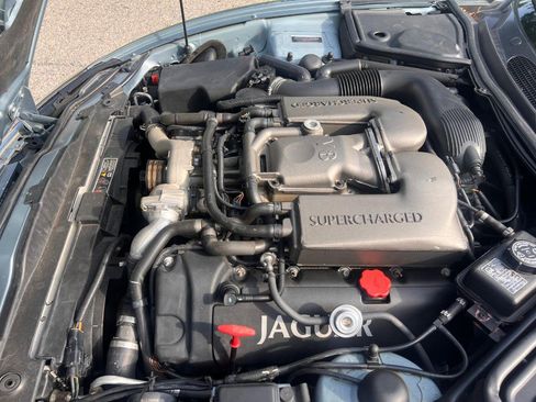 Used 2003 Jaguar XK8 Convertible RWD image 8
