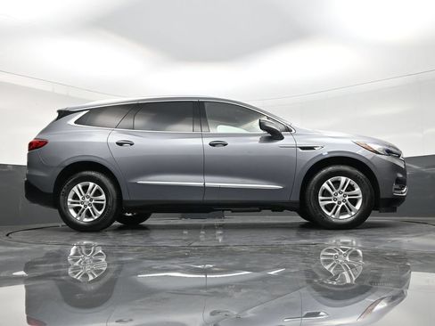 Used 2020 Buick Enclave Essence w/ Sound and Sites Package FWD image 24