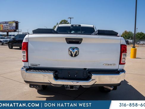 Used 2024 RAM 3500 Tradesman w/ Chrome Appearance Group AWD/4WD image 28
