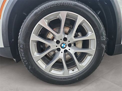 Used 2021 BMW X5 xDrive40i w/ Convenience Package image 14