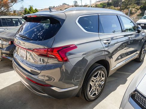 Certified 2023 Hyundai Santa Fe Limited AWD/4WD image 10