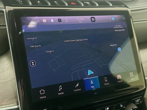 Used 2023 Jeep Grand Cherokee Limited w/ Luxury Tech Group II image 22