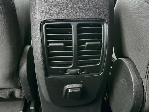 Used 2017 Ford Escape SE FWD image 26