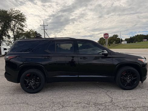 Used 2019 Chevrolet Traverse Premier w/ Redline Edition AWD/4WD image 6