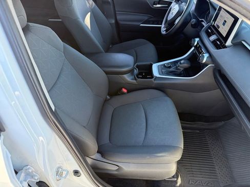 Certified 2025 Toyota RAV4 XLE image 40