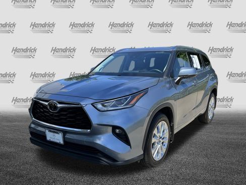 Used 2020 Toyota Highlander Limited AWD/4WD image 5