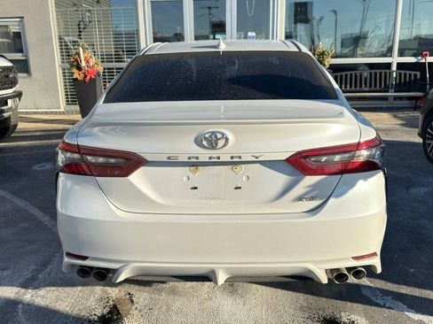 Used 2021 Toyota Camry XSE image 3