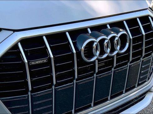 Certified 2024 Audi Q3 2.0T Premium w/ Convenience Package AWD/4WD image 30