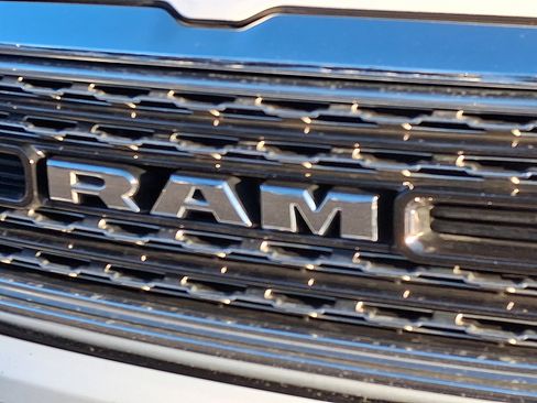 Used 2020 RAM 1500 Limited image 8