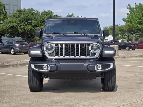 Used 2025 Jeep Wrangler Sahara w/ Safety Group image 8