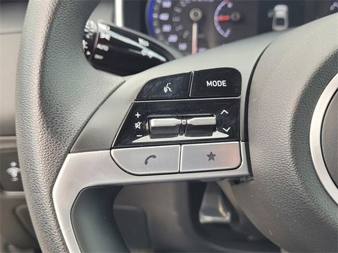 Used 2024 Hyundai Santa Cruz SEL image 18