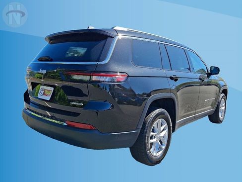 Used 2024 Jeep Grand Cherokee L Laredo AWD/4WD image 12