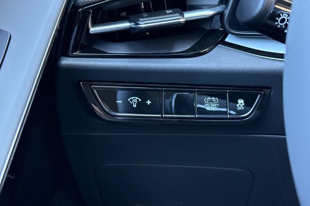 New 2026 Kia Niro EX FWD image 33