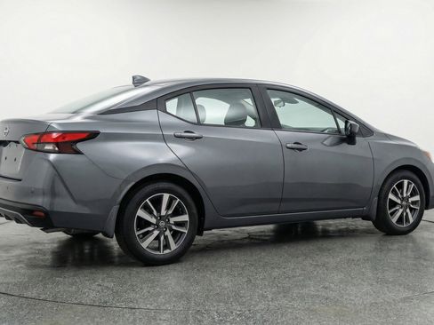 Used 2025 Nissan Versa SV FWD image 9