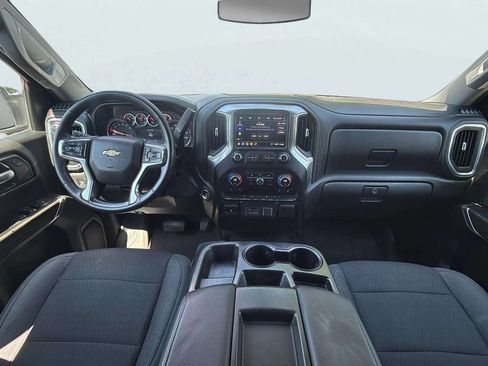 Used 2020 Chevrolet Silverado 1500 LT w/ Convenience Package AWD/4WD image 8