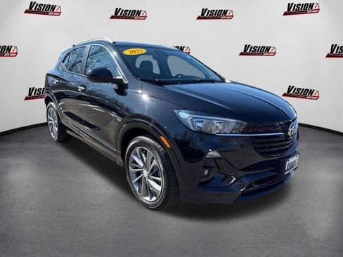 Used 2023 Buick Encore GX Select w/ Sport Touring Package FWD image 3