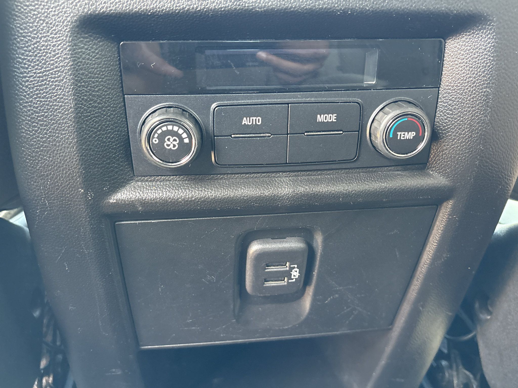 Used 2022 Chevrolet Traverse LT AWD/4WD image 17