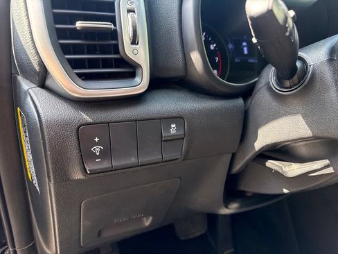 Used 2019 Kia Sportage LX AWD/4WD image 14