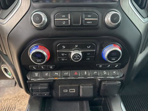 Used 2023 GMC Sierra 2500 Denali w/ Denali Ultimate Package image 24