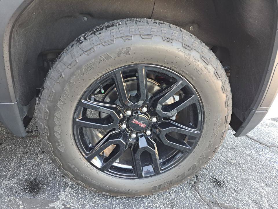 Used 2024 GMC Sierra 1500 Elevation w/ Elevation Premium Package AWD/4WD image 19