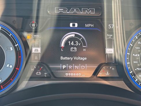 Used 2022 RAM 2500 Limited AWD/4WD image 22