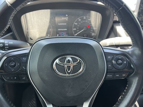 Used 2024 Toyota Corolla SE w/ SE Premium Package FWD image 25