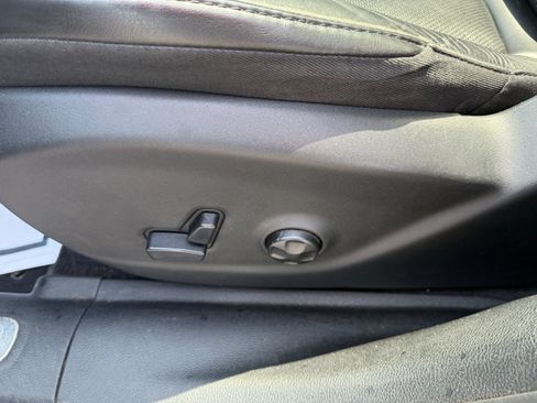 Used 2021 Jeep Cherokee Limited AWD/4WD image 18