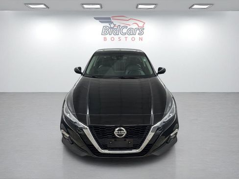 Used 2019 Nissan Altima 2.5 Platinum AWD/4WD image 2