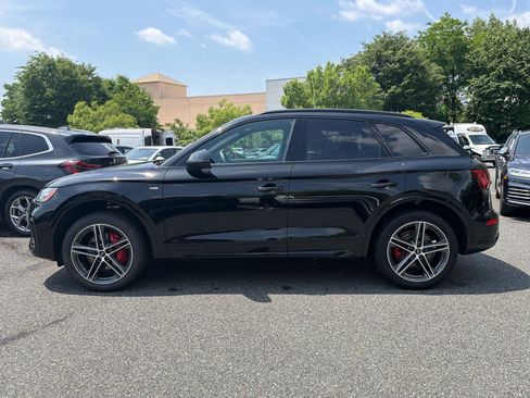 Used 2024 Audi Q5 e Premium Plus w/ Premium Plus Package AWD/4WD image 2