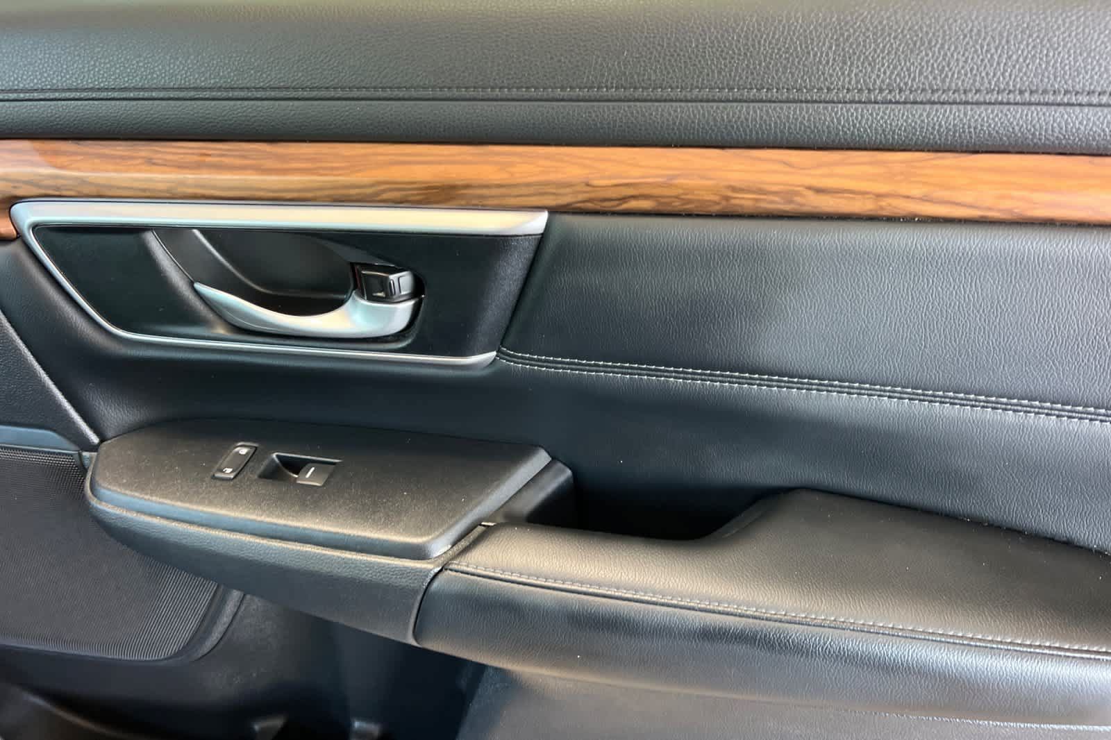 Used 2020 Honda CR-V Touring image 19