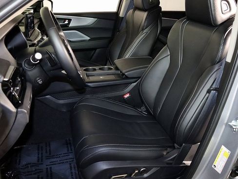 Used 2026 Acura MDX w/ Technology Package image 4