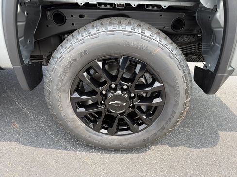 New 2026 Chevrolet Silverado 2500 Custom w/ Custom Value Package AWD/4WD image 19