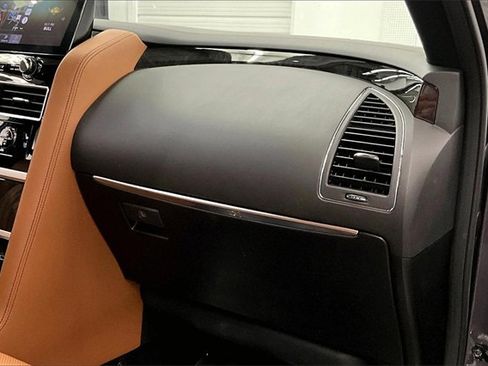 Used 2024 INFINITI QX80 Sensory w/ Cargo Package image 16