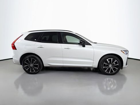 Certified 2023 Volvo XC60 B5 Plus w/ Protection Package Premier AWD/4WD image 5